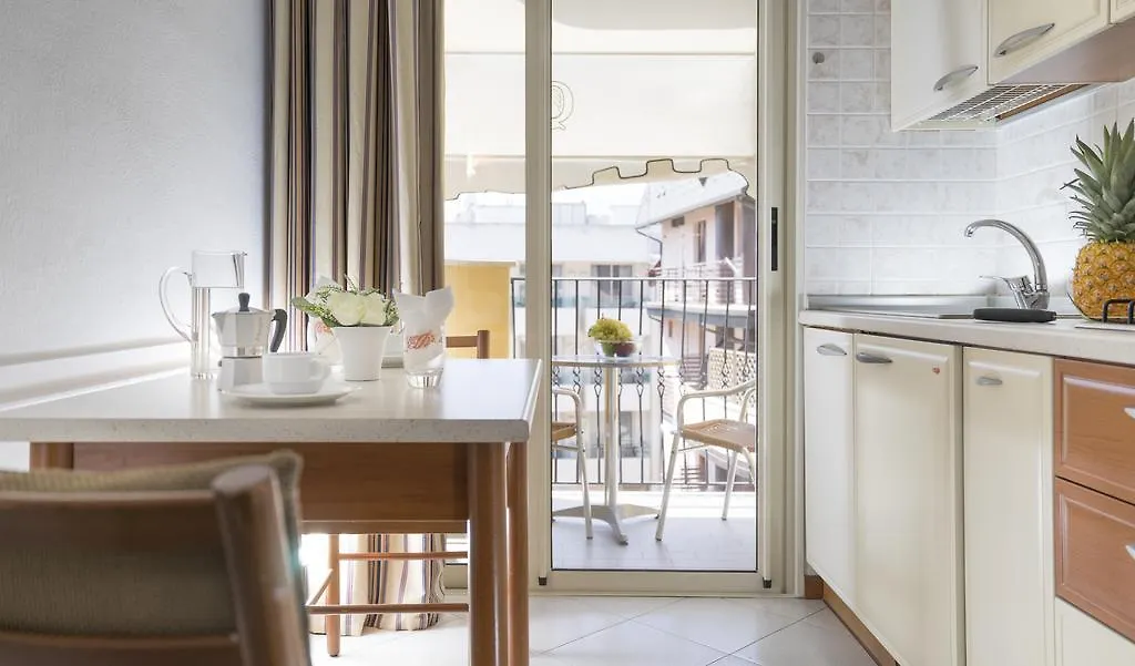 Residence Queen 3*, Rimini Italy