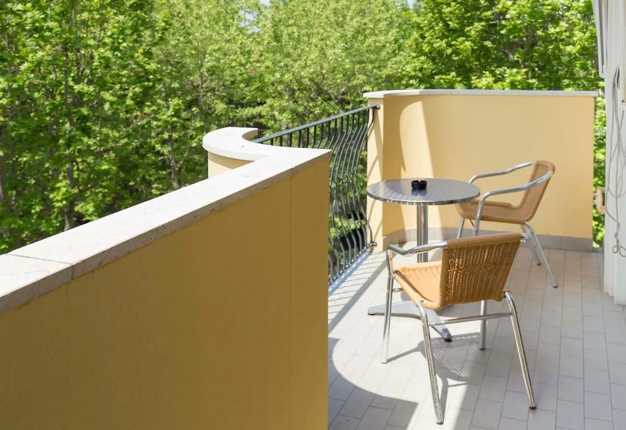 Residence Queen Aparthotel